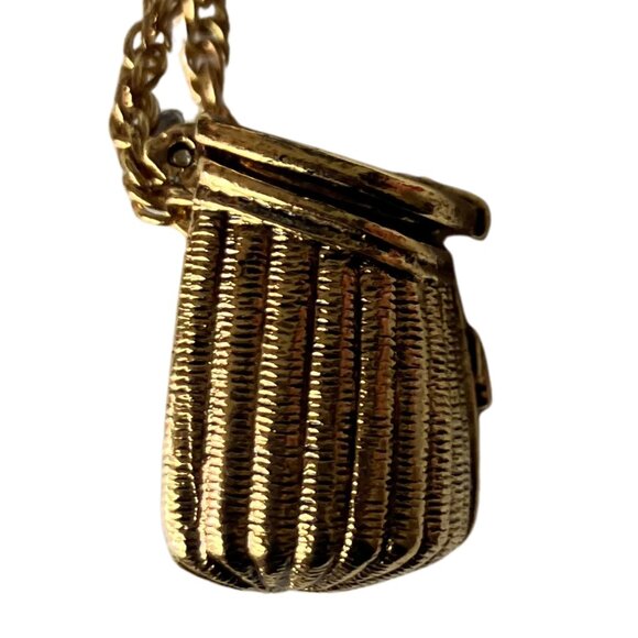 Vintage Signed MFA Gold Tone Basket & Hinged Fish Charm Necklace Cottagecore - Picture 8 of 13